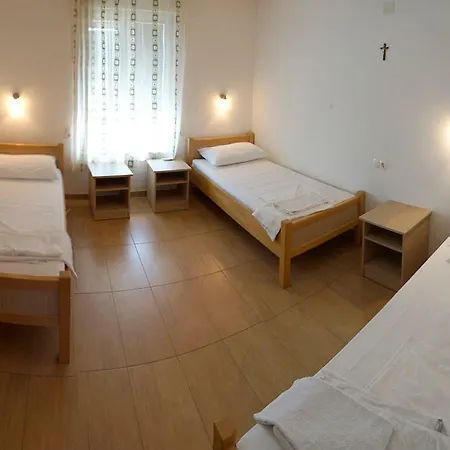 Anv Sobe Sivric - Vinoteka - Hotel 3*